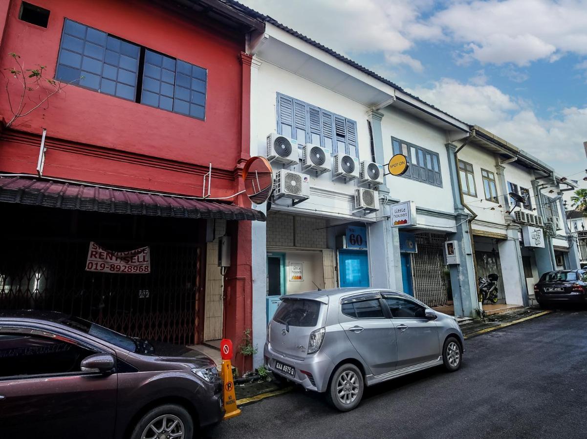 Little Houses Kuching Buitenkant foto